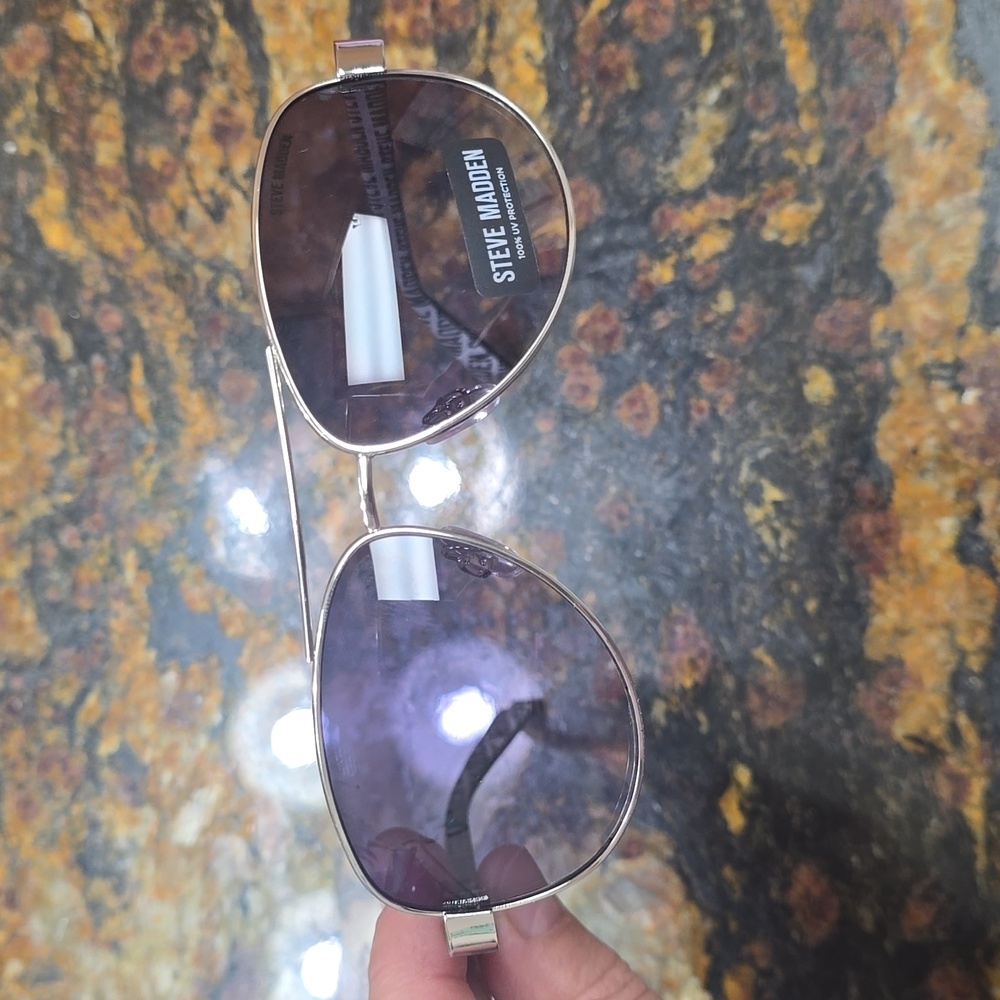 Steve Madden women's aviator sunglasses, brand new - Picture 2 of 6